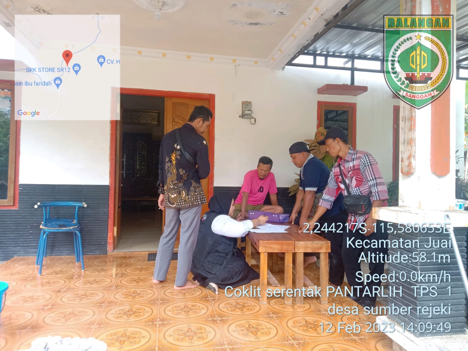 Pantarlih Desa Sumber Rezeki melalukan coklit ke rumah warga